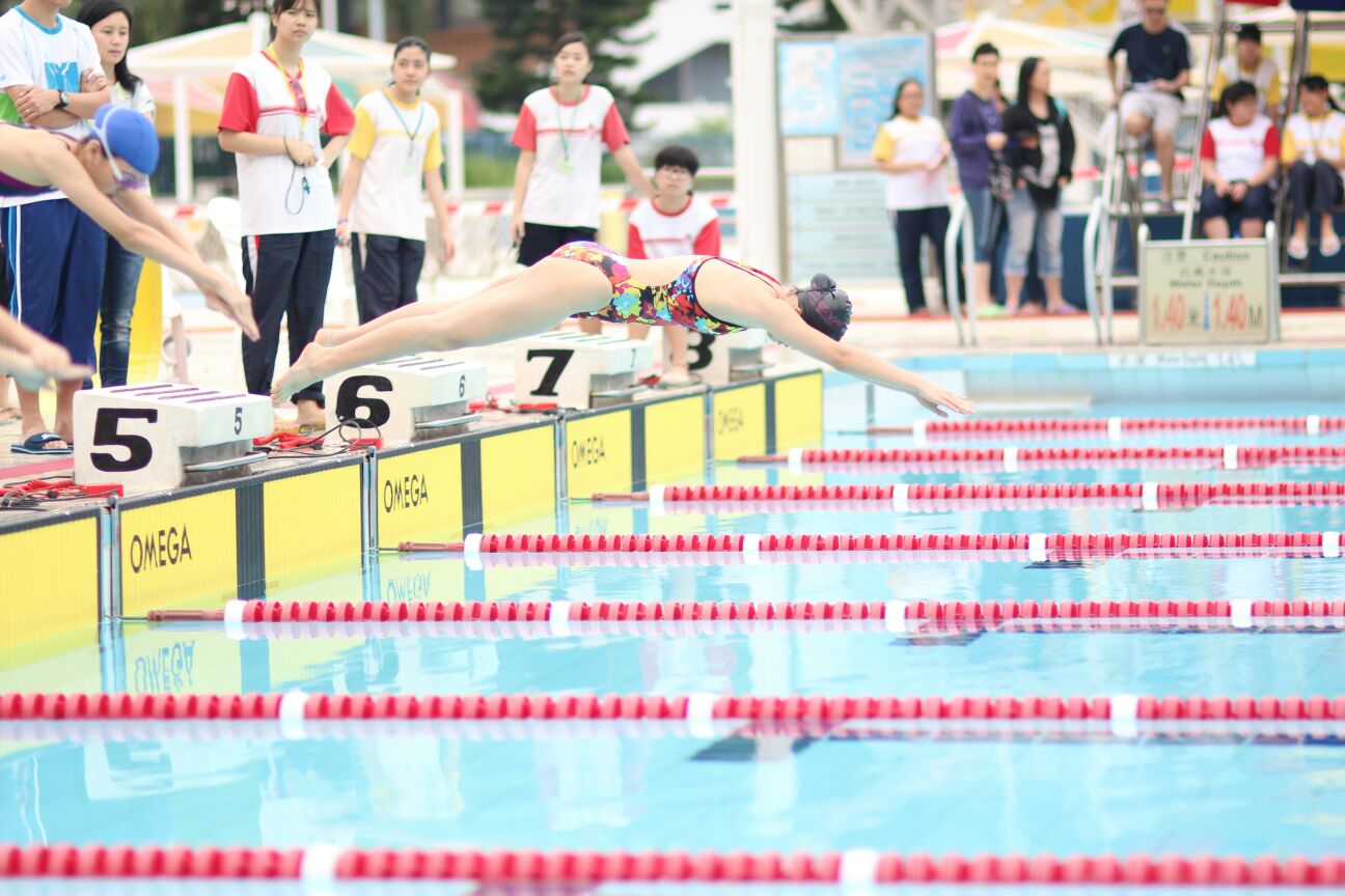 🌊 跟專業女教練學游泳 🏊‍♀️